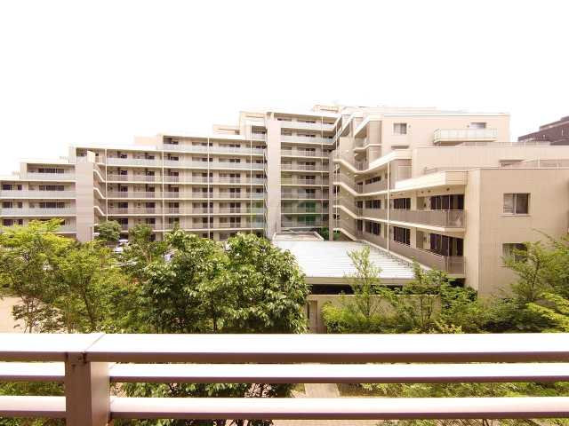 眺望　Brillia ist三軒茶屋ブラッサムテラス