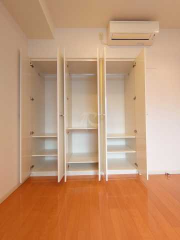 収納　Brillia ist三軒茶屋ブラッサムテラス