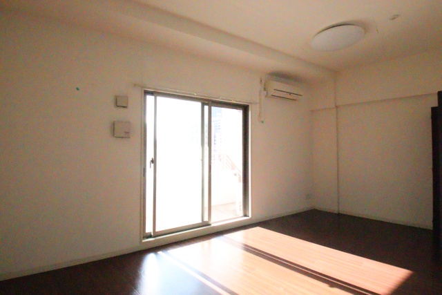 居室・リビング　※別室の参考写真の為、現況優先です。