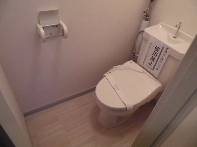 トイレ　トイレ（温水洗浄暖房便座）