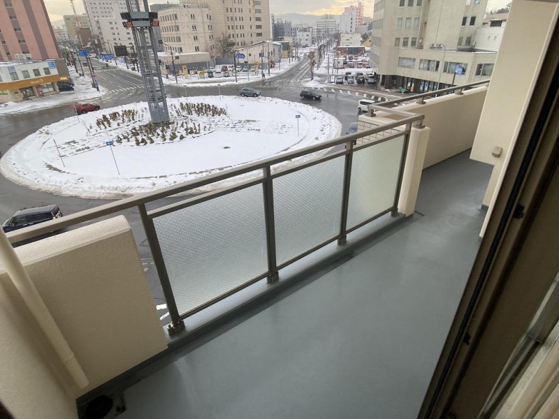 バルコニー　バルコニー