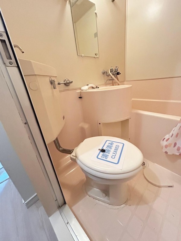 トイレ　トイレ