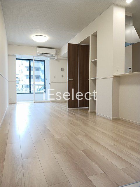 居室・リビング　明るくキレイなリビングルーム♪