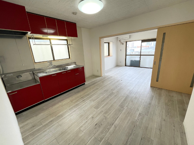 居室・リビング　ダイニングと洋室をつなげて使用できます