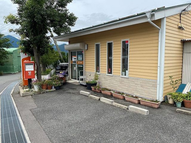 郵便局　中之条簡易郵便局（郵便局）まで395m
