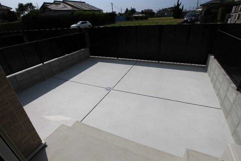 バルコニー　同系タイプ参考写真