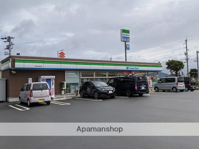 コンビニ　ファミリーマート（コンビニ）まで1258m