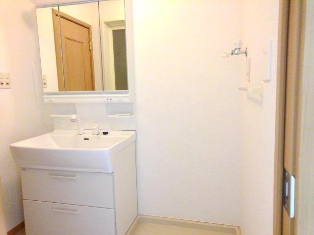 洗面設備　洗面所です