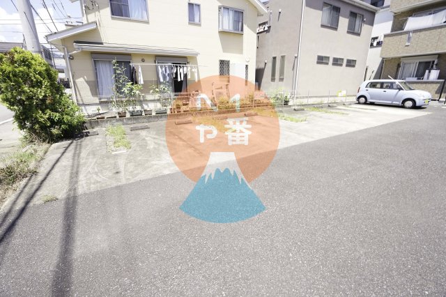 駐車場　駐車場です