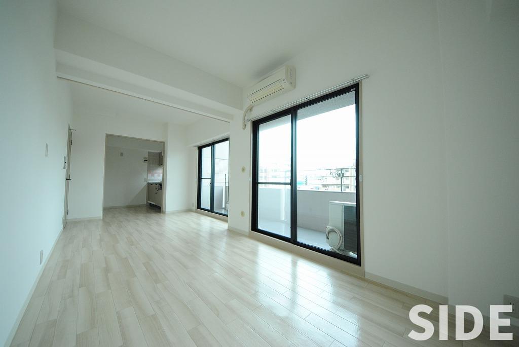 居室・リビング　※別号室参考画像