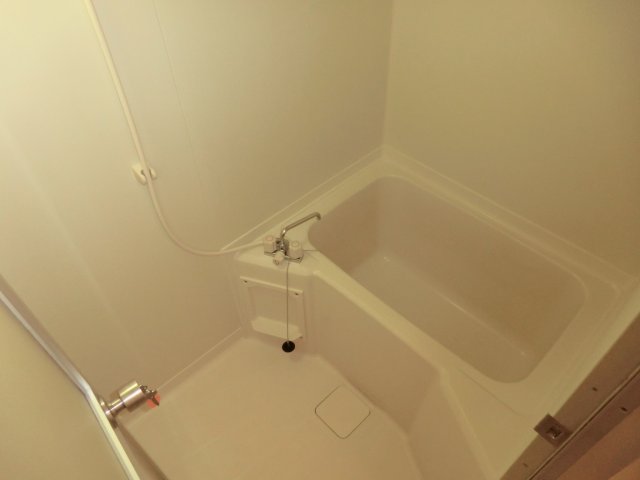 バス・シャワールーム　バストイレ別でおすすめです！