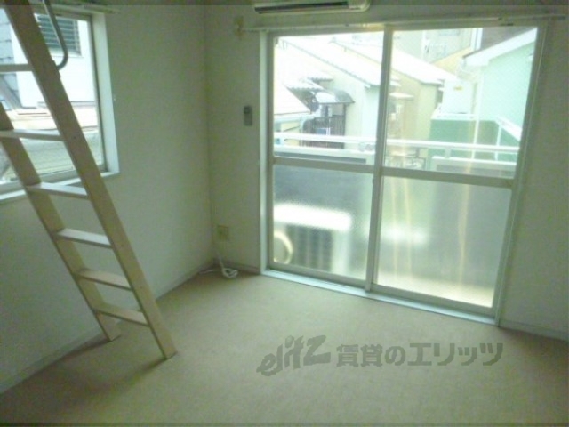 居室・リビング　洋室