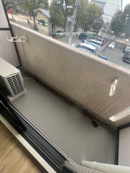 バルコニー　※ほかのお部屋の写真です。