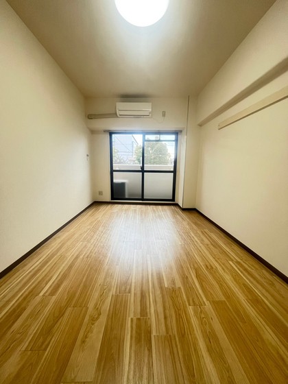 居室・リビング　※ほかのお部屋の写真です。