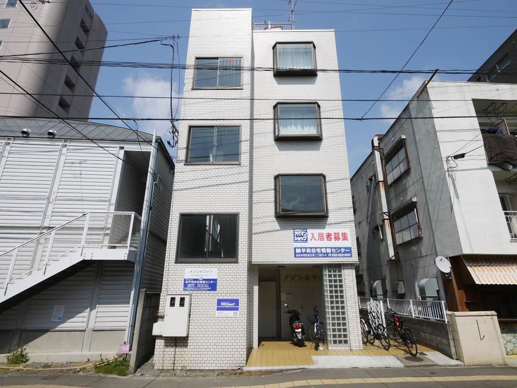 建物外観　「メゾンホワイト」外観写真