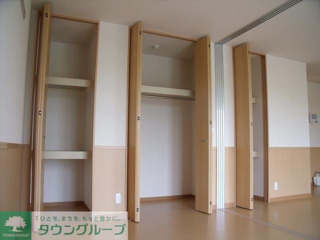 収納　収納豊富なクローゼット