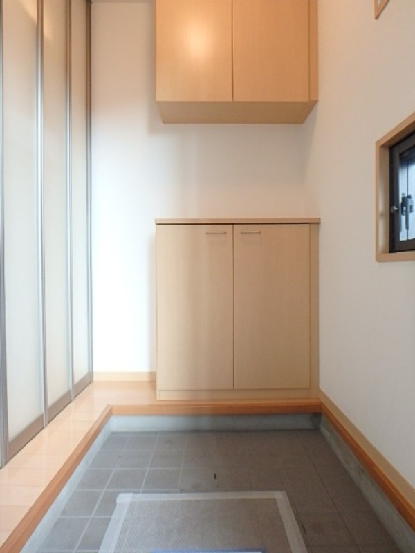 玄関　図面と現状に相違がある場合には現状を優先