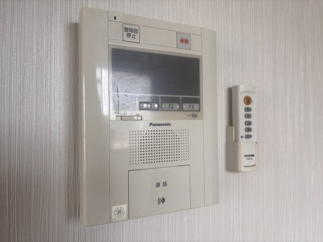 セキュリティ　２４時間モニター付きインターホンで訪問者が来た際に確認できる