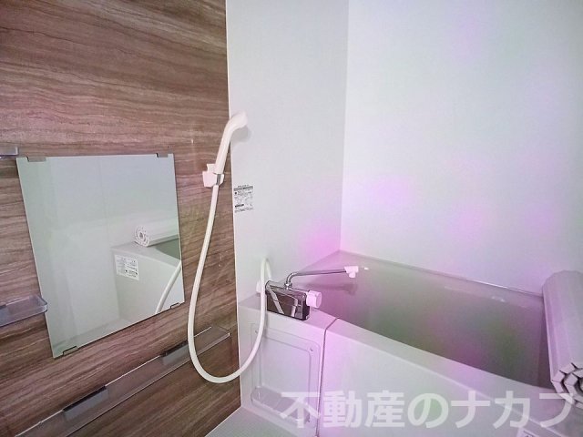 バス・シャワールーム　※同タイプの部屋写真です