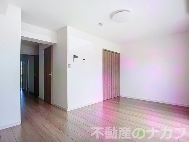 居室・リビング　※同タイプの部屋写真です