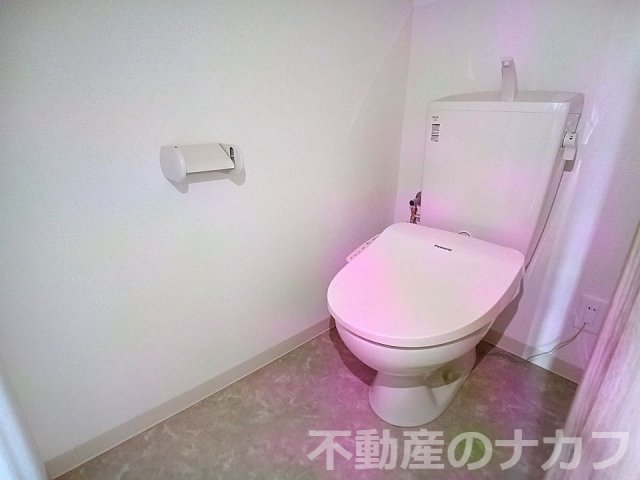 トイレ　※同タイプの部屋写真です