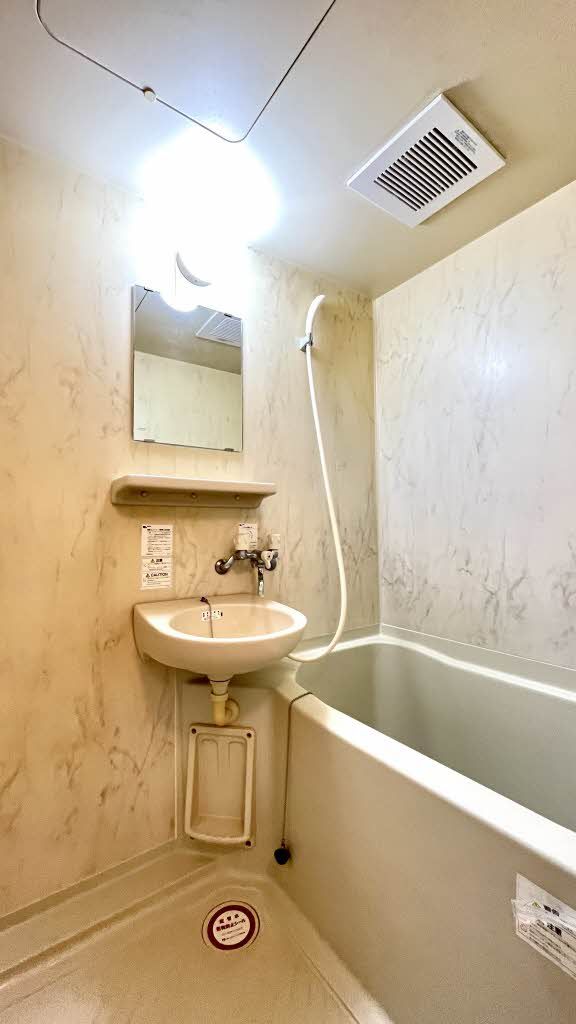 バス・シャワールーム　浴室