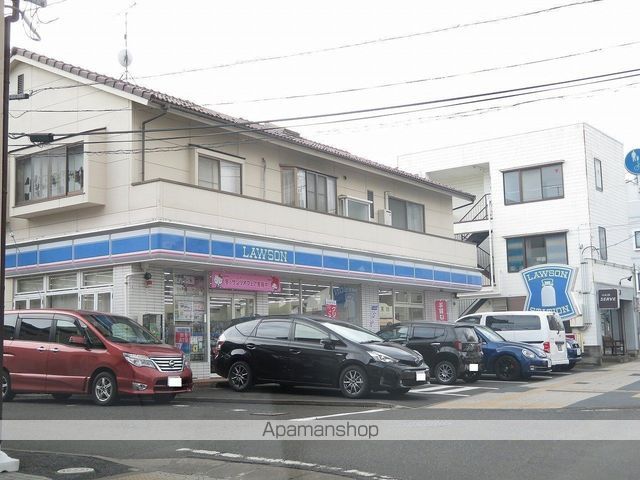 コンビニ　ローソン（コンビニ）まで447m