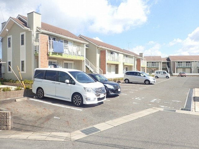 駐車場　駐車場