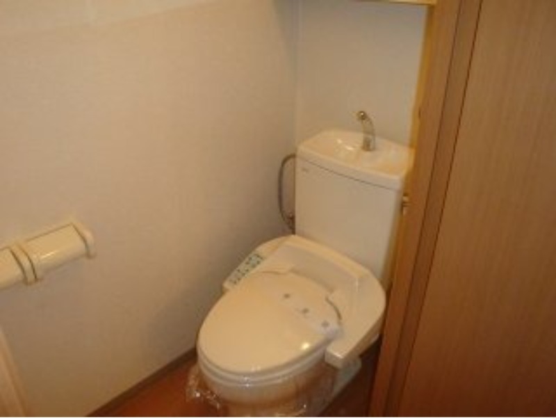 トイレ　図面と現状に相違がある場合には現状を優先