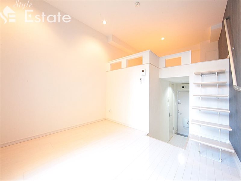 居室・リビング　内装