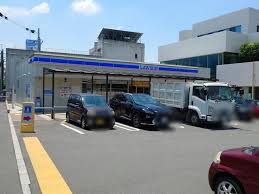 コンビニ　ローソン 東大阪旭町店（コンビニ）まで551m