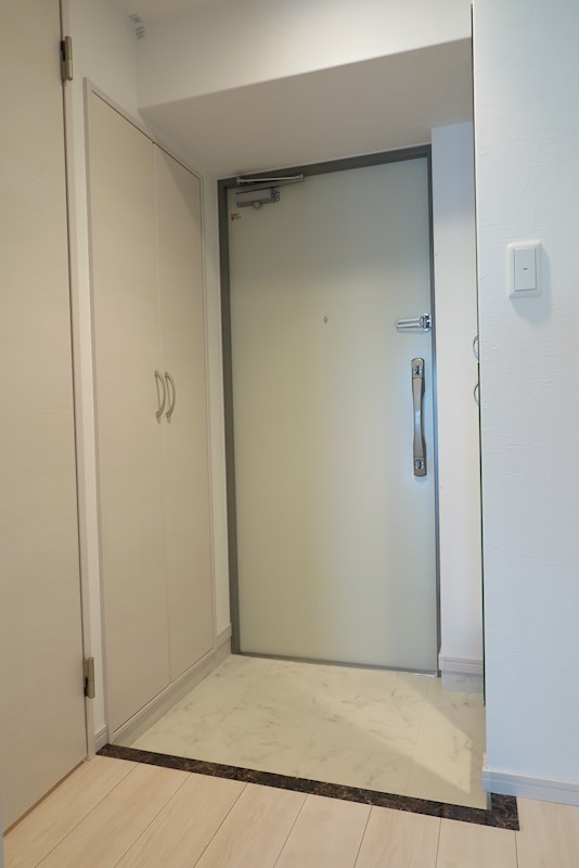 玄関　※写真と異なる場合は現状優先。