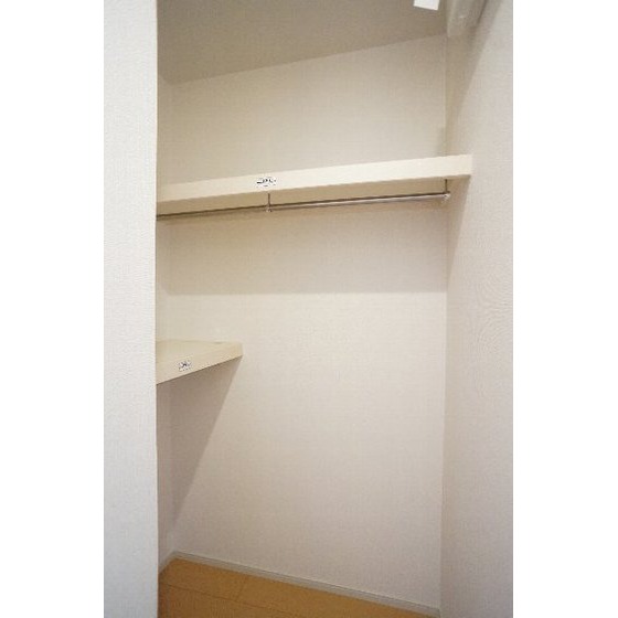 収納　ウォークインクローゼット