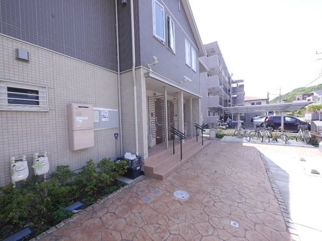 エントランス　★玄関前のスペースです★