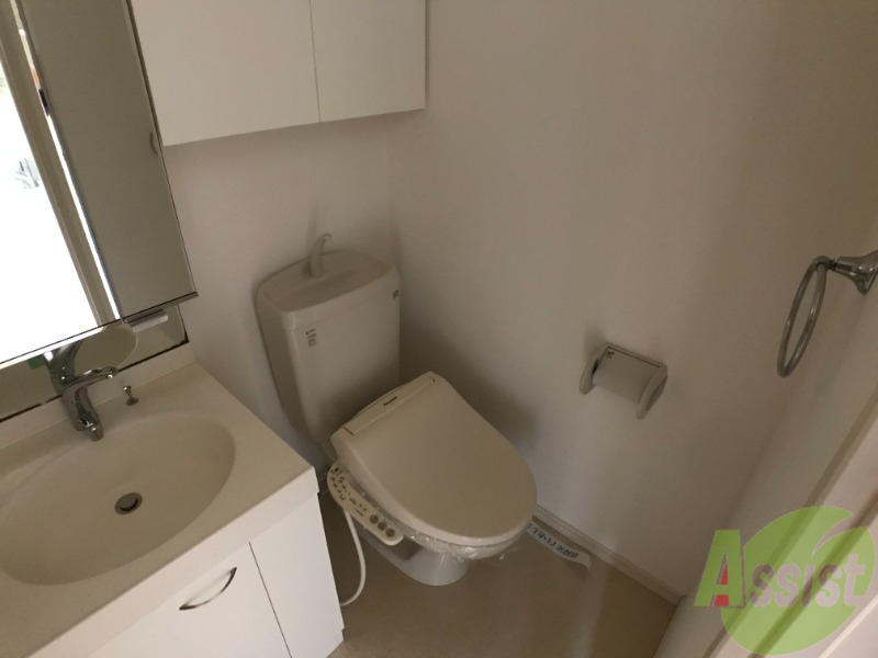 トイレ　トイレは清潔感があり安心して使用できそうです。