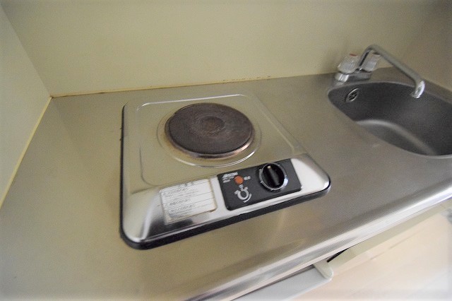 キッチン　ミニ冷蔵庫付きです