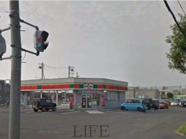 コンビニ　サンクス川下3条店（コンビニ）まで796m