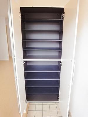 玄関　★下駄箱収納です★