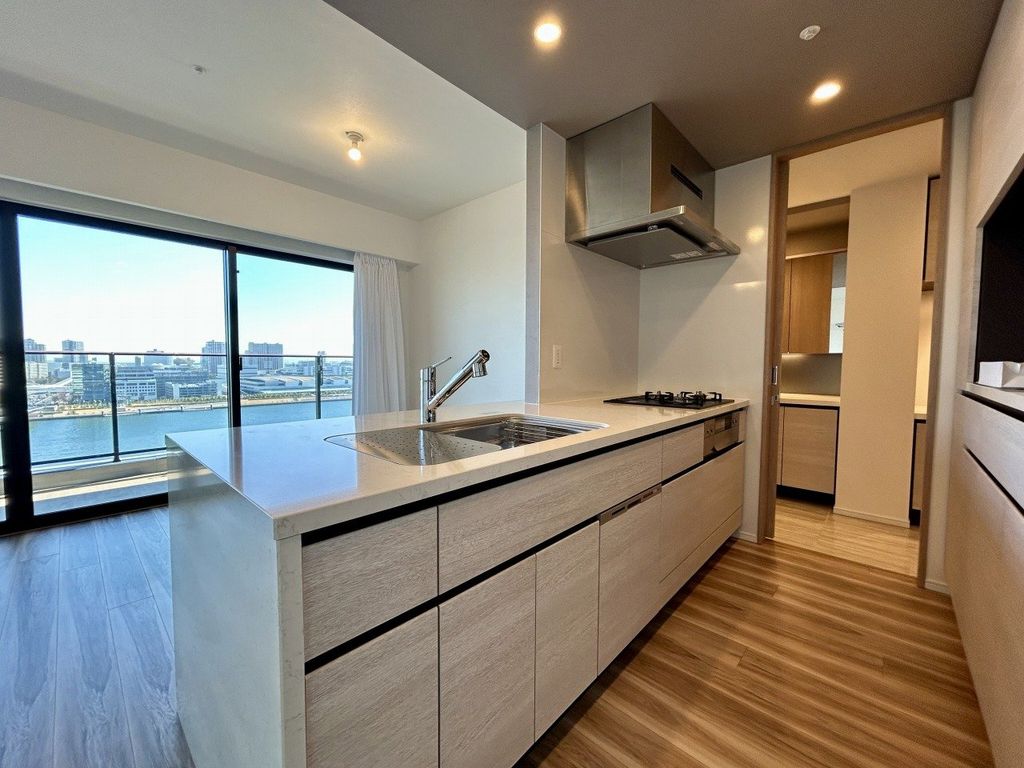 エントランス　マンションエントランス