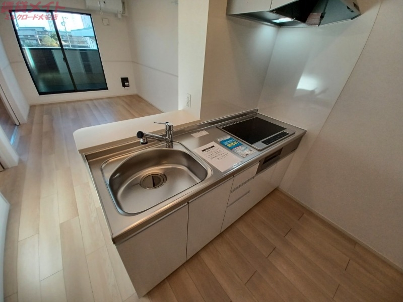 キッチン　同型参考写真