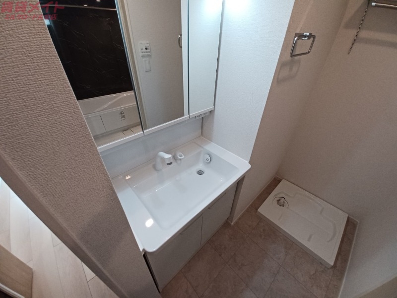 洗面設備　同型参考写真