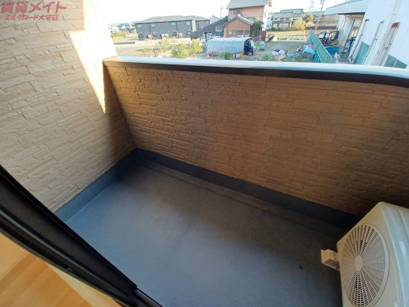 バルコニー　同型参考写真