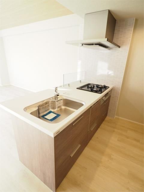 キッチン　写真は同タイプ住居です。