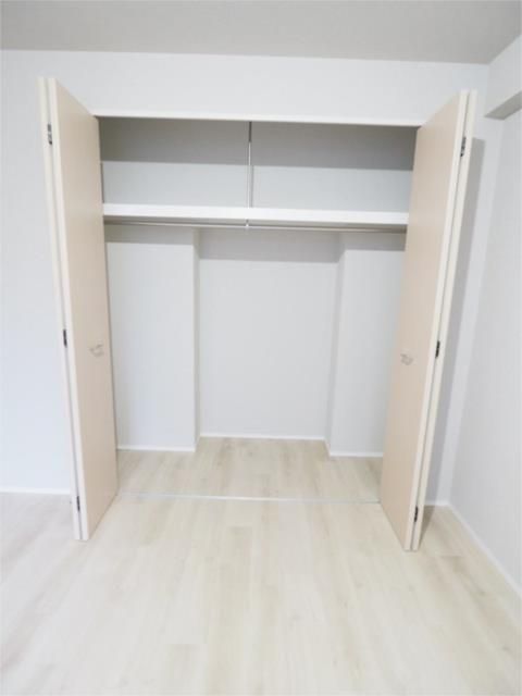 収納　写真は同タイプ住居です。