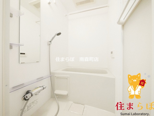 バス・シャワールーム　「見た目じゃなく、心に“しっくりくる”を大切に。」