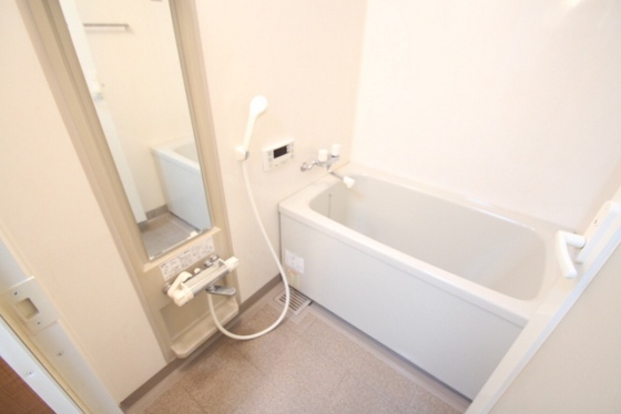 バス・シャワールーム　※別号室の写真です。