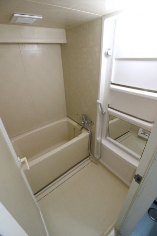 バス・シャワールーム　※別部屋写真