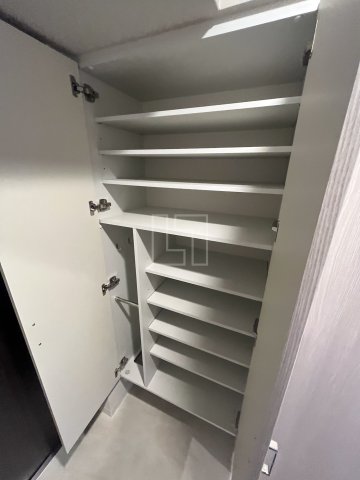 収納　ミラージュパレス難波グランツ　シューズボックス