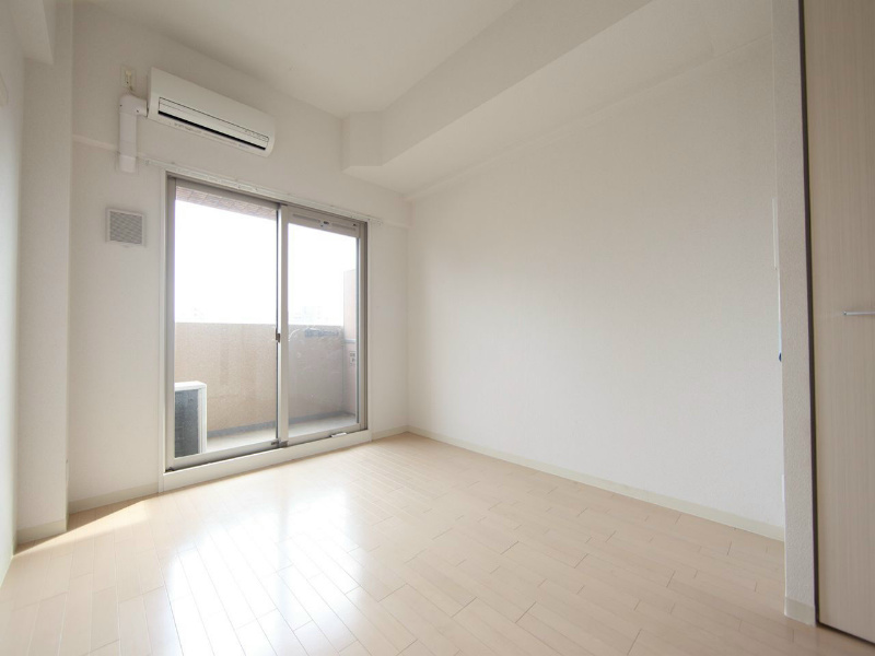 その他　洋室6.2帖　クローゼット（収納充実してます）