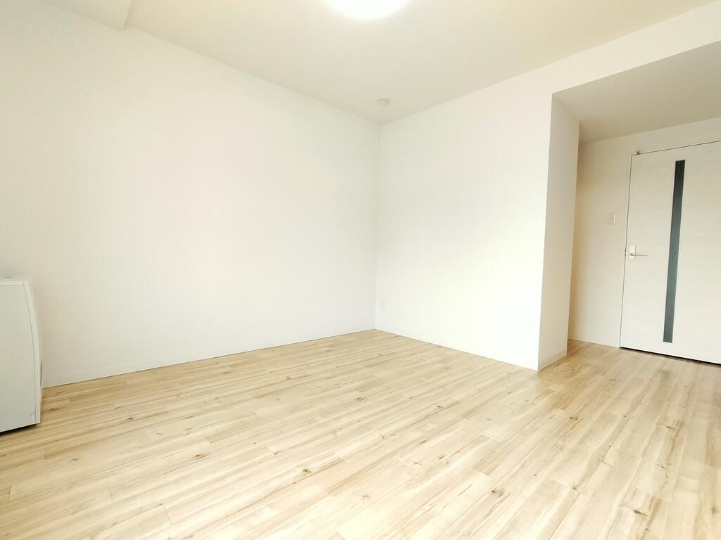 居室・リビング　☆9.5帖の広々としたリビングです♪